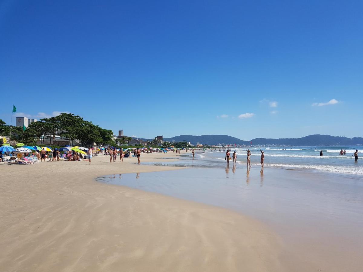 Solar Alcantara & Lazzarotto Bombinhas Bagian luar foto