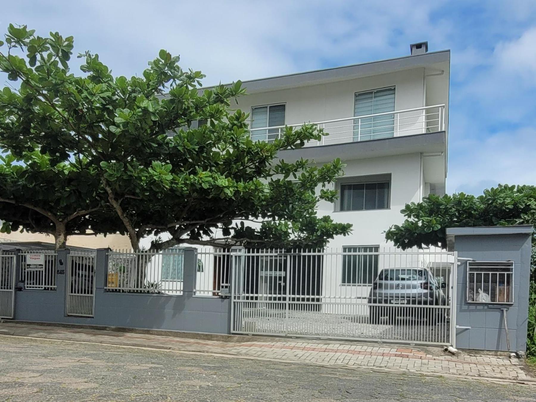 Solar Alcantara & Lazzarotto Bombinhas Bagian luar foto